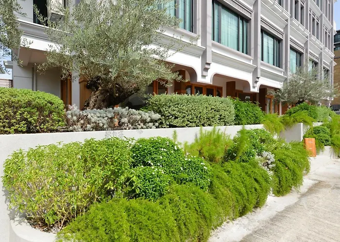 Vst Punnawithi Hotel 4*