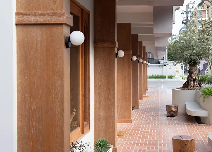 Vst Punnawithi Hotel