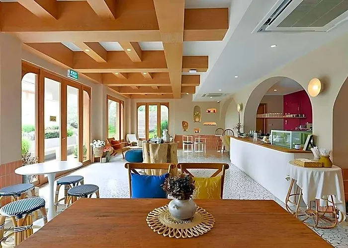 Vst Punnawithi Hotel Bangkok